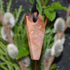 Carnelian Pendant, Healing Crystal Necklace,Carnelian pendant for Men or women