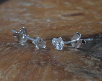 Herkimer diamond post prong Earrings with Herkimer diamond quartz crystal, 5-7 mm Herkimer stud earrings Lightweight Sterling
