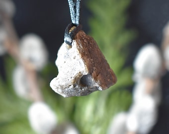 Tektite Pendant ,Darwin Glass pendant tektite Green meteorite bead necklace Tazmanian Tektite Black meteorite necklace Tektite Bead Necklace