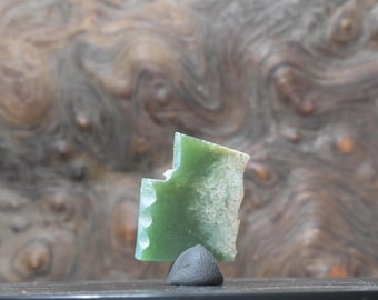 Apple Green Wyoming Nephrite Jade Rough Slab Natural Gel for Cutting , Cabbing ,Polishing