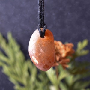 Orange Indian  Sunstone gemstone Pendant Necklace, top quality Natural  sun stone crystal uncut Crystal with cord