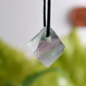 Fluorite Pendant natural crystal necklace ,Octahedron flourite pendant,Healing fluorite pendant crystal