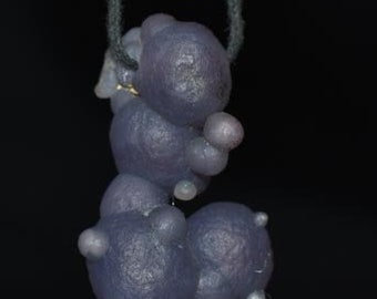 Ciondolo Agata d'Uva; Collana Uva Agata Viola Pietra SPIRITUALITÀ / COLORE VIOLA BRILLANTE / Intuizione Visione Pietra