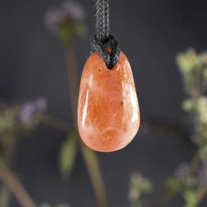 Orange Indian  Sunstone gemstone Pendant Necklace, top quality Natural  sun stone crystal uncut Crystal with cord