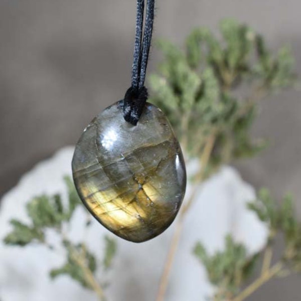 Spectrolite Labradorite Polished  Natural Pendant with cord