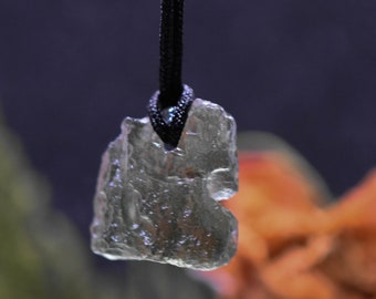 Moldavite Pendant , Tektite Green meteorite necklace Moldavite Bead Necklace Moldavite Bead pendant