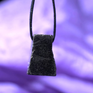 Elite noble Shungite Shungite Necklace,Shungite pendant ,Shungite natural stone pendant,Shungite crystal Healing Pendant, Shungite