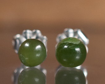 Pair Jade Sterling Silver post Earrings with Jade cabochon,4.5 mm , Jade stud earrings Lightweight