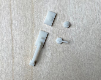 Maniglie delle porte anteriori delle case delle bambole