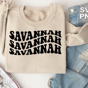 Savane SVG + PNG | lettres vintage rétro ondulées voyagent dans des lieux touristiques famille mignonne correspondant à des vacances | fichier de coupe cricut + silhouette