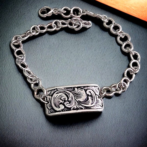 Elegant Women's Gold Plated Western Bracelet main image 0