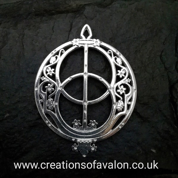 Handmade Chalice well  vesica picsis pendant Glastonbury.Avalon Mythology.Sterling silver925 .Brass. Symbolic jewellery.Ethnic.Pagan