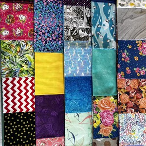50 BANDANAS de toilettage pour chiens de TOUS LES JOURS, écharpe pour animaux de compagnie finie à nouer sur le BANDANA, choisissez la taille XS S M L XL image 9