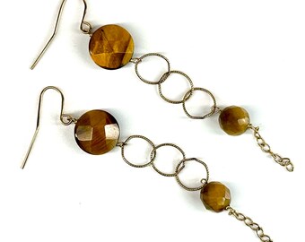 Pendientes colgantes de ojo de tigre rellenos de oro
