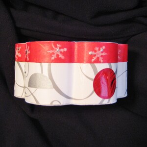 Red, White Flower Box, White Red Festive Box, Black Flowers Ilver ...