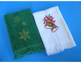 Vtg Bucilla Holiday Christmas Terry Cloth Towels Snowflakes Bells