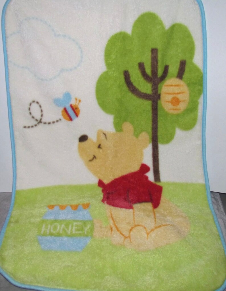 Disney Baby Winnie the Pooh Honey Fleece Blanket