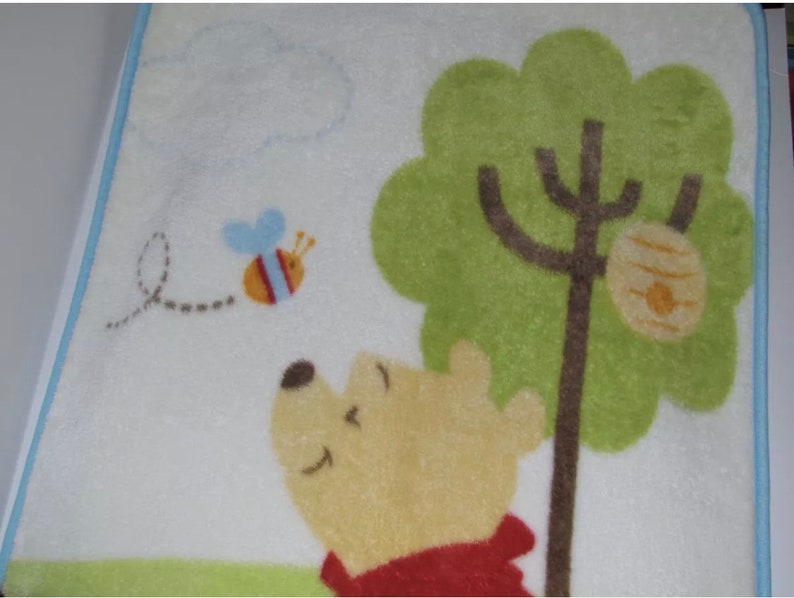 Disney Baby Winnie the Pooh Honey Fleece Blanket