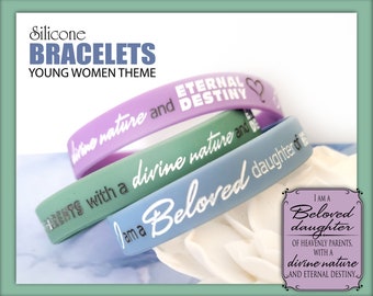 Bracelets en silicone colorés. "Je suis une fille bien-aimée" Thème des jeunes femmes Cadeaux YW Marque-pages Thème jeunesse de l'Église de Jésus-Christ LDS