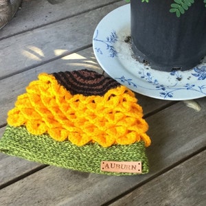 My Very Own Sunflower Crochet Hat Pattern image 2