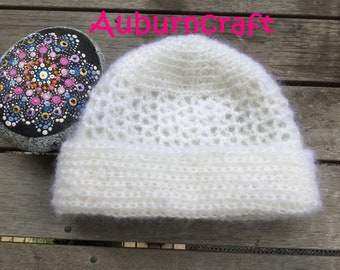 Snowman's Kiss Hat.  Crochet