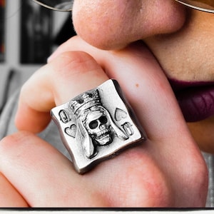 Queen of Hearts Ring Poker Ring WSOP Ring Personalized Ring Personalized Jewelry Texas Holdem Ring Handmade Jewelry Silver Handmade Ring