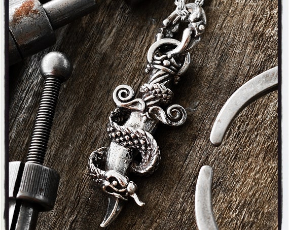 Schlange Anhänger Schlange Anhänger Schlange Halskette Schlange Halskette Dolch Anhänger Dolch Halskette Schwert Halskette Schwert Anhänger Dolch Halskette
