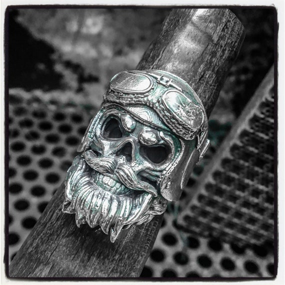 Expensive skull rings deals
