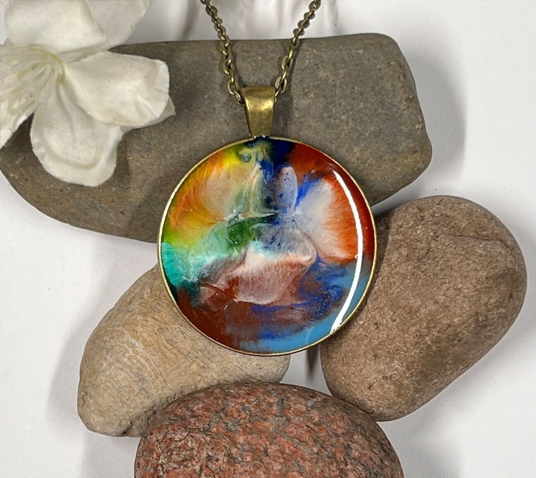 Sedona Medium Pendant main image 1