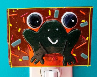Handmade Children/'s Night Light Frog Pond