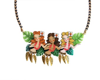 Hula girls necklace