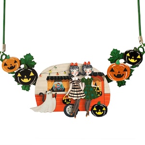 Collar y Broche Caravana Truco o Trato