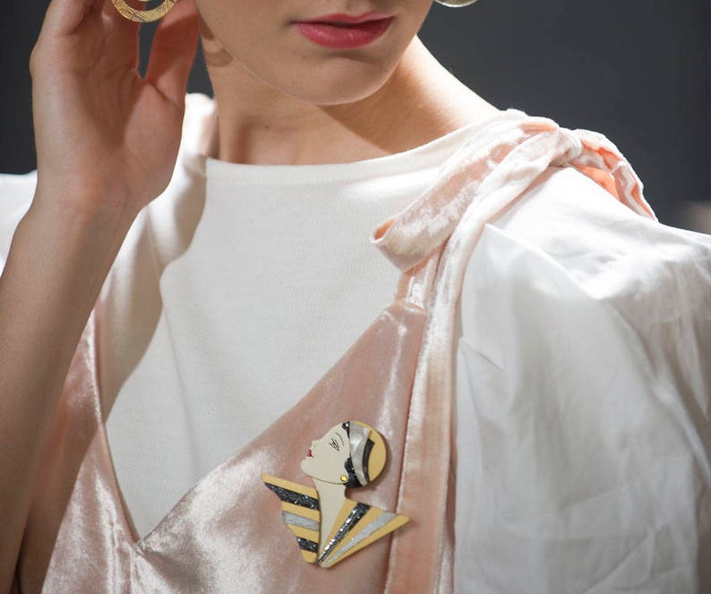 Flapper Olive Brooch by LaliBlue