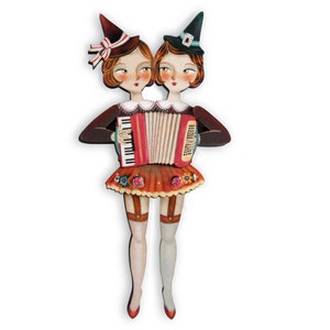 Accordionist sisters brooch by LaliBlue