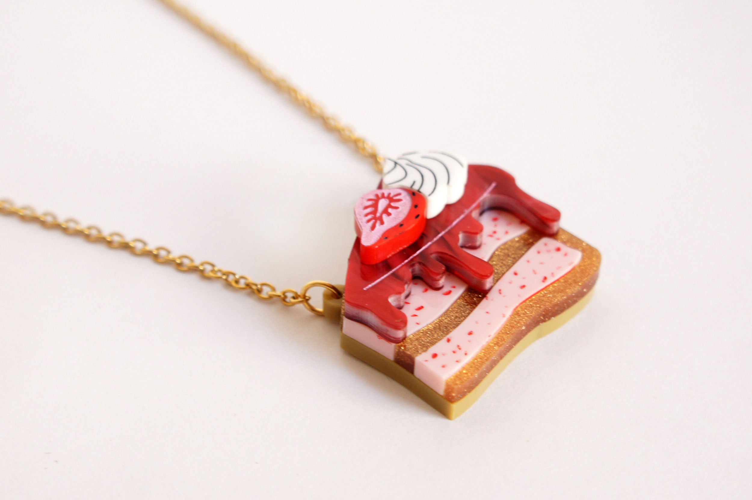 Lingerie strawberry cake necklace - MOMENTEL JEWELRY