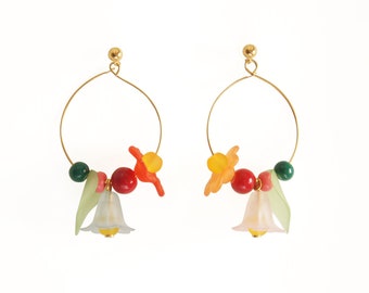Flowered hoop earrings by Laliblue
