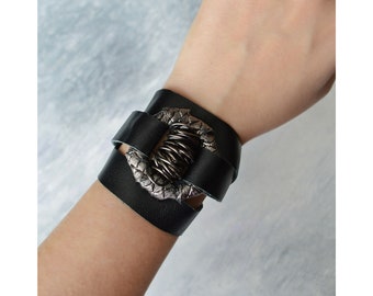 Black Leather Wrap Bracelet, Leather Cuff Design for Woman