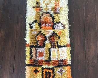 Vintage Woolen Rya Rug with Castle, Mid Century Scandinavian Long Pile Wall Hanging with Brass Chain