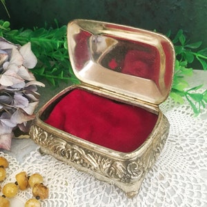 Metal Jewelry Box, Silver Tone Ornate Trinket Ring Box, Hinged Lid, Brocante Jewellery Case, Handmade Vintage Small Chest, Red Velvet Inside