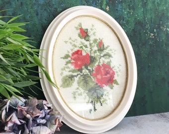 Oval Picture Frame, Roses Cross Stitch Embroidery, Flowers Needelpoint, Convex Glass, White Plastic Frame, Vintage Roses Wall Decor