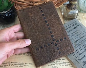 Leather Wallet, Genuine Leather Mens Wallet, Gift for Him, Card Holder Wallet, Stitched Cross, 1990s Vintage Travel Wallet, Mens Gift