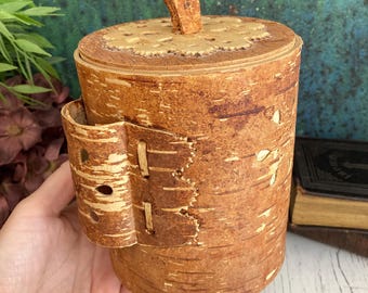 Wooden Jar with Lid, Natural Birch Bark, Round Tree Bark Jar, Vintage Decorated Wood Storage Box, Nordic Scandinavian Home Decor