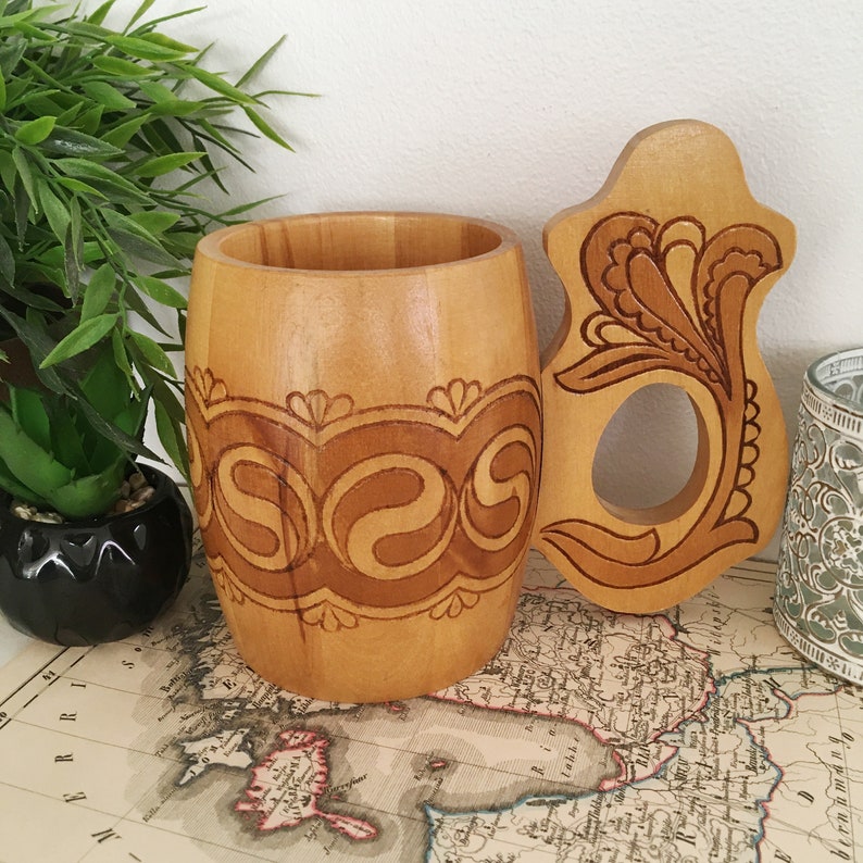 Vintage Tankard, 1990s Beer Souvenir, Large Wooden Mug, Beer Stein, Beer Gift for Him, Home Bar Decor, Soviet Display Cup image 3