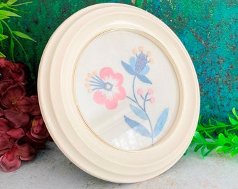 Round Picture Frame, Finished Crewel Embroidery, Vintage White Plastic Frame, Flowers Needlepoint, Round Photo Frame