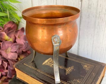 Small Copper Witch Cauldron, Vintage Legged Metal Planter Pot for Cacti Succulents, Money Altar Decor