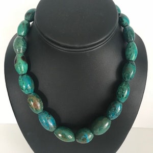 CHRYSOCOLLA Oval Stone Bead Necklace - Blue Green Stones - Estate Vintage