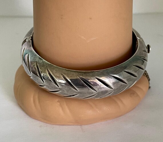 Sterling Silver 925 Carved Solid Hinged Cuff Brac… - image 5