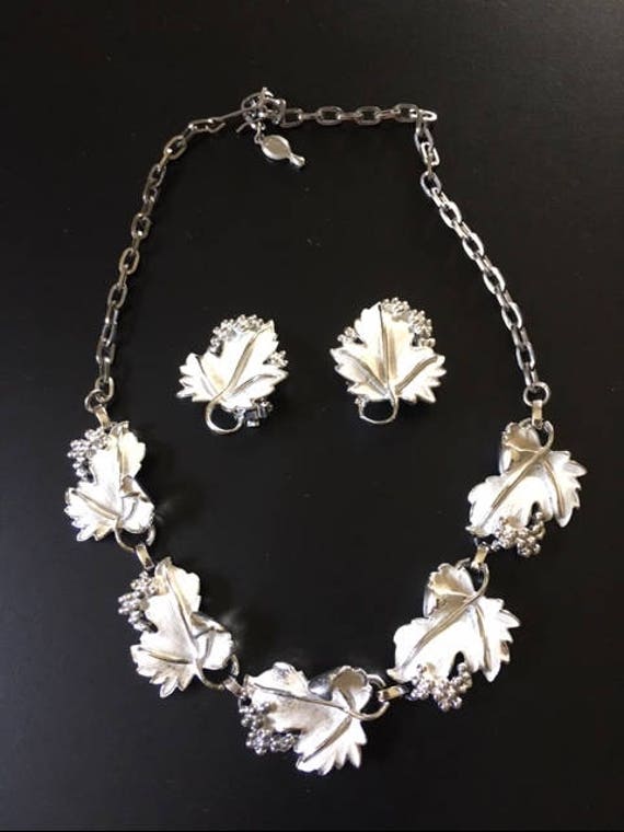 Sarah Coventry Necklace & Clip Earrings - Leaf Mo… - image 1