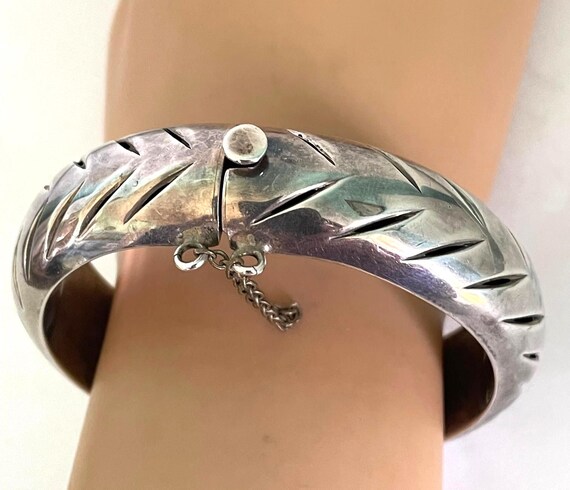 Sterling Silver 925 Carved Solid Hinged Cuff Brac… - image 7