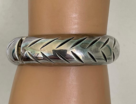 Sterling Silver 925 Carved Solid Hinged Cuff Brac… - image 1